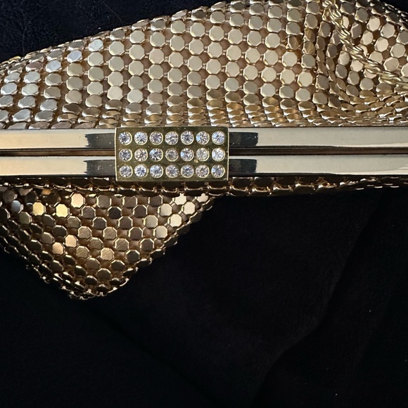 bebe - Picture 4 of 5